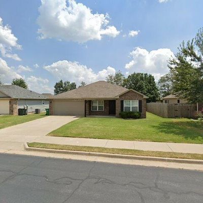 680 Morningside Dr, Centerton, AR 72719