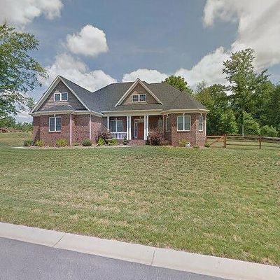 683 Briarwood Dr, Clover, SC 29710