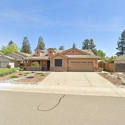 693 Arnett Ct, Galt, CA 95632