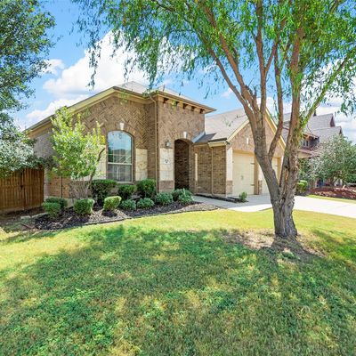 808 Partridge Dr, Aubrey, TX 76227