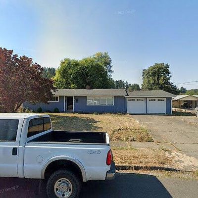 810 5 Th Ave, Sweet Home, OR 97386