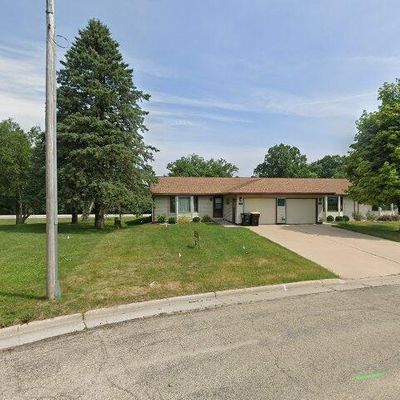 811 N Sprague St #1, Caledonia, MN 55921