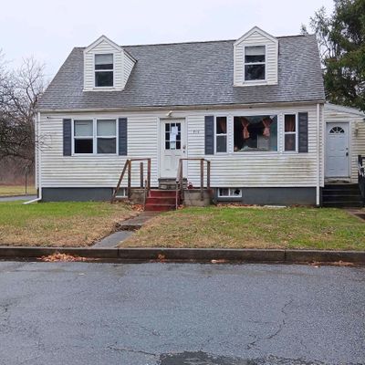 815 Dearborn Avenue, Bethlehem, Pa 18015 Aka 815 Dearborn Street, Bethlehem City, PA 18015