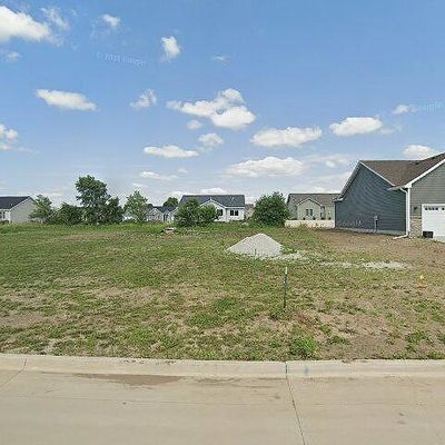 815 N 11 Th Avenue Cir, Winterset, IA 50273