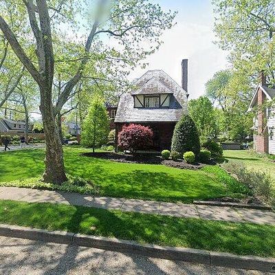 817 Lincoln Ave, Palmyra, NJ 08065