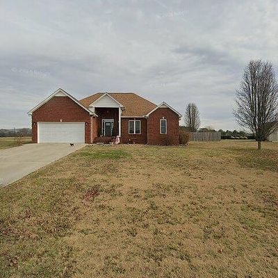 82 Majestic Dr, Decherd, TN 37324