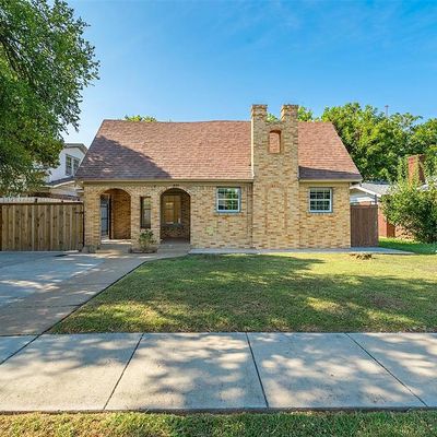 820 E Mulkey St, Fort Worth, TX 76104