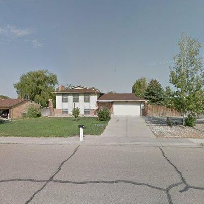 1007 Candytuft Blvd, Pueblo, CO 81001