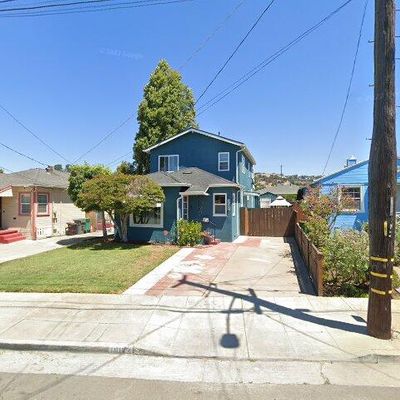 10122 Dante Ave, Oakland, CA 94603