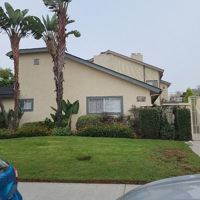 1014 Laguna Dr #2, Carlsbad, CA 92008