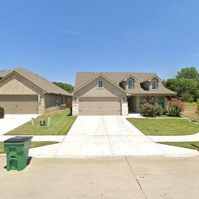 1022 Montrose Ave, Gainesville, TX 76240