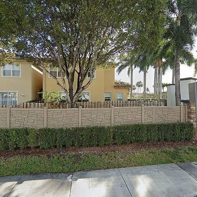 7586 Nw 113 Th Path, Doral, FL 33178