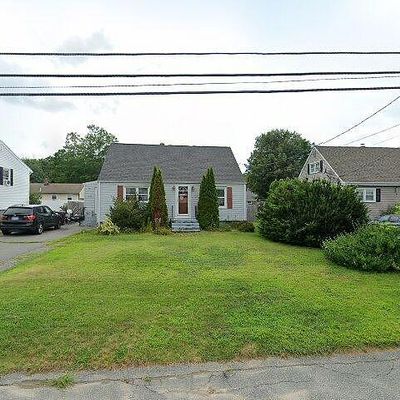 76 Dawn Blvd, Woonsocket, RI 02895