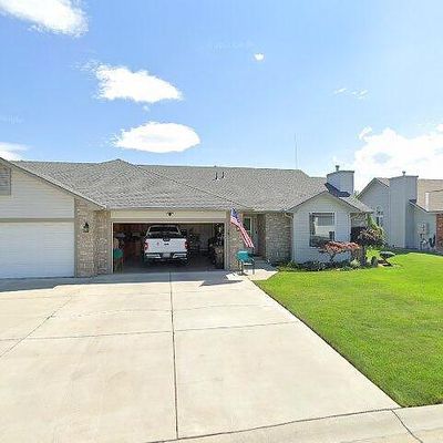 7704 Olmstead Ct, Yakima, WA 98908