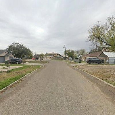 78 N Quince St, Rio Grande City, TX 78582