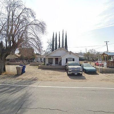 7805 Panama Rd, Lamont, CA 93241