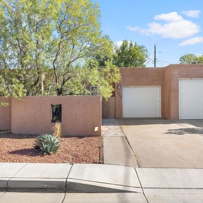 7904 Hannett Ave Ne, Albuquerque, NM 87110