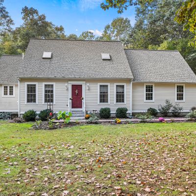 8 Wolf Ridge Gap, Ledyard, CT 06339