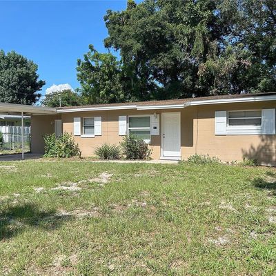 801 Plumosa Ave, Fruitland Park, FL 34731