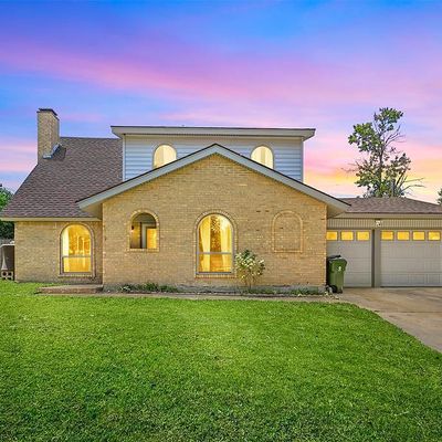 802 Charter Oak Ct, Arlington, TX 76012