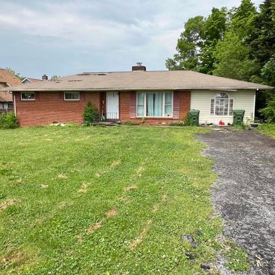 804 S Cedar St, Maryville, TN 37803