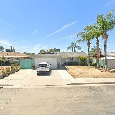 112 W San Gabriel Ave, Clovis, CA 93612