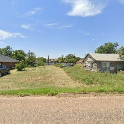 114 7 Th, Lockney, TX 79241