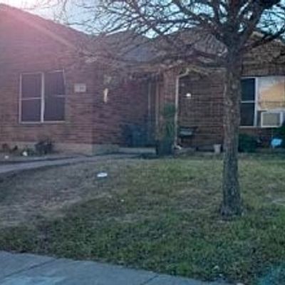 104 Spelt Ln, Dallas, TX 75241