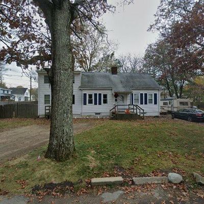 105 Hammond St, Brockton, MA 02302