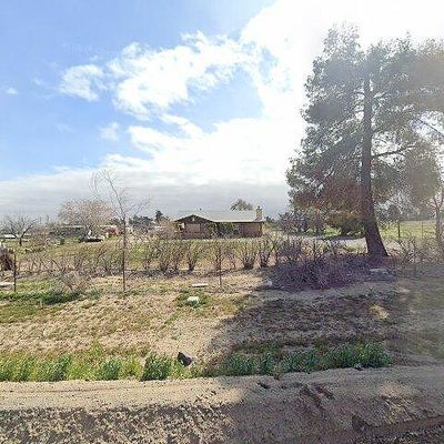 10971 Monte Vista Rd, Phelan, CA 92371