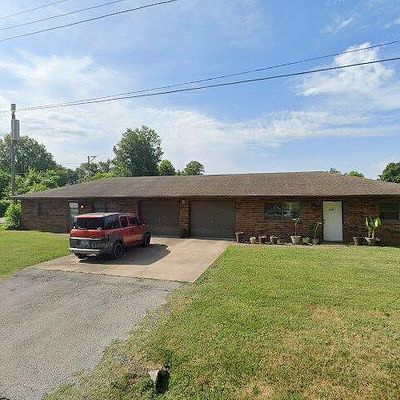 110 W Berry St, Republic, MO 65738