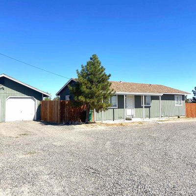 1320 Lake St, Silver Springs, NV 89429