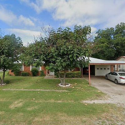 140 S Avenue A, Cross Plains, TX 76443