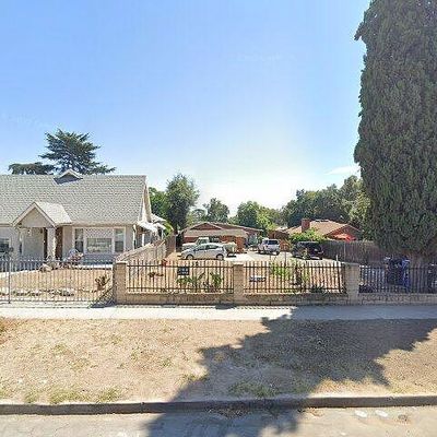 140 W Altadena Dr, Altadena, CA 91001