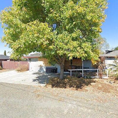 1401 Maureen Dr, Santa Rosa, CA 95407