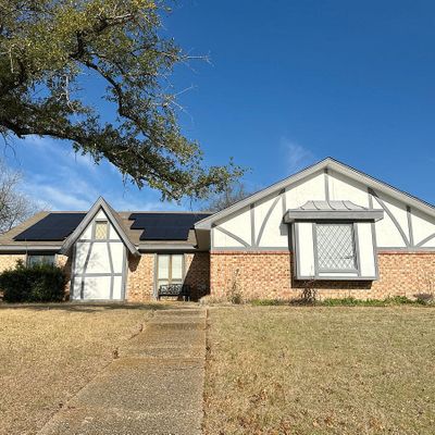 120 Linden Ln, Hewitt, TX 76643