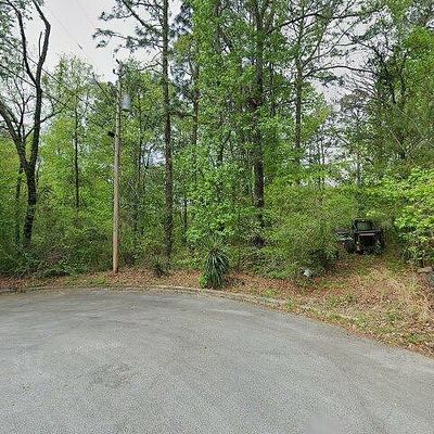 1233 Golden Forest Dr, Bessemer, AL 35022