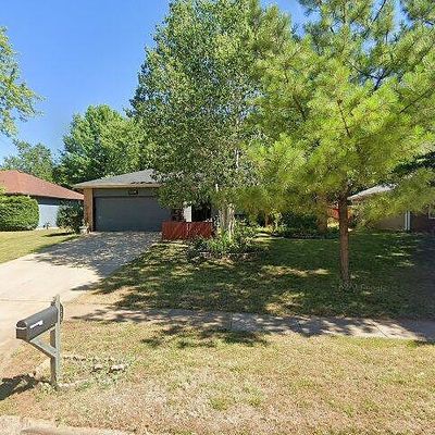 1539 W Seminole St, Springfield, MO 65807