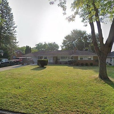 1450 Lathrup Ave, Saginaw, MI 48638