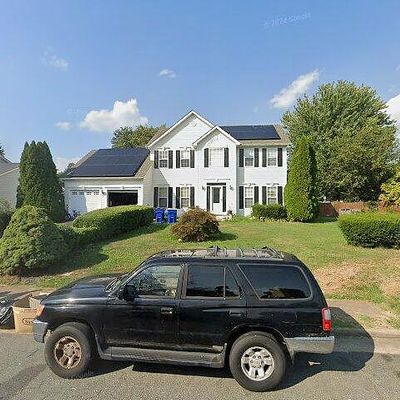 2 Whitestone Dr, Stafford, VA 22556