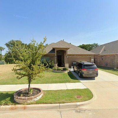 1700 Spinnaker Dr, Denton, TX 76210