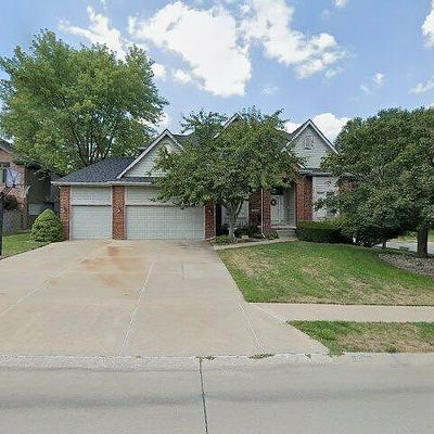 17004 V St, Omaha, NE 68135