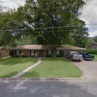 1709 Buckner Dr, Longview, TX 75604