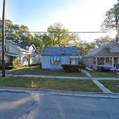 1722 Wood St, Muskegon, MI 49442