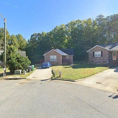 212 Thomas St, Archdale, NC 27263