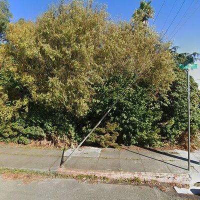 2139 H St, Eureka, CA 95501