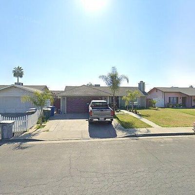 2142 Chaparral Dr, Delano, CA 93215