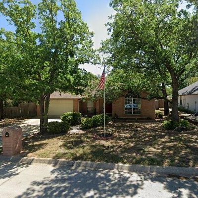 224 Spruce Cir, Azle, TX 76020