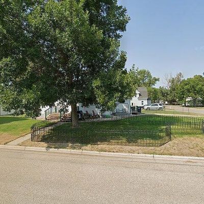 207 6 Th Ave E, Lisbon, ND 58054