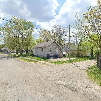 2070 E Grand Ave, Des Moines, IA 50317